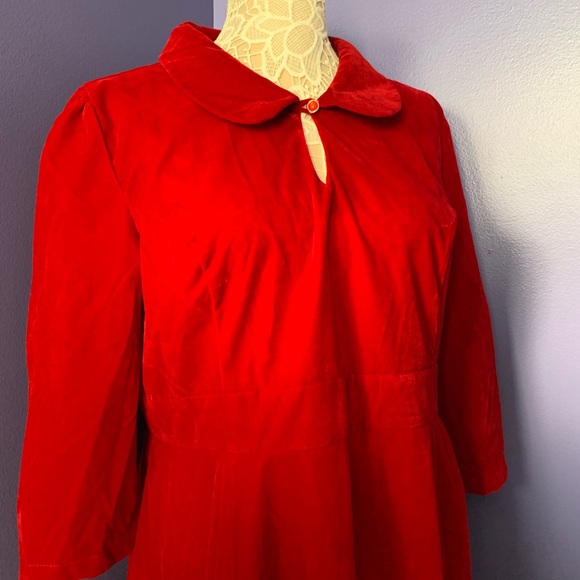 NWT Hearts & Roses London Red Velvet Tea Length Dress Size 16 US - Picture 11 of 14